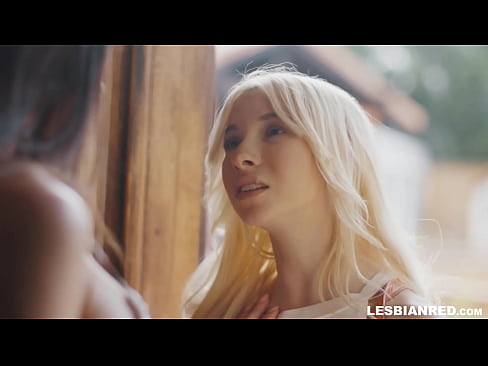 ❤️ Neska hilabete batzuk geroago etxera dator eta amaordearen puxa jaten amaitzen du ❤️❌ Azal pornoa gugan ☑