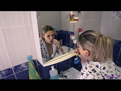 ❤️ Pijamaz jantzitako gazteekin ahozko esperma amaitzen da ipurdian - Letty Black ❤️❌ Azal pornoa gugan ☑